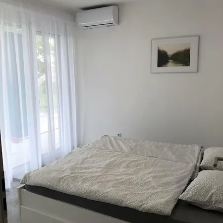 Апартаменты Rezeda *